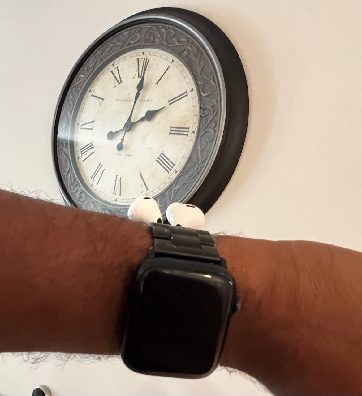 AirPods Pro Apple Watch Holder