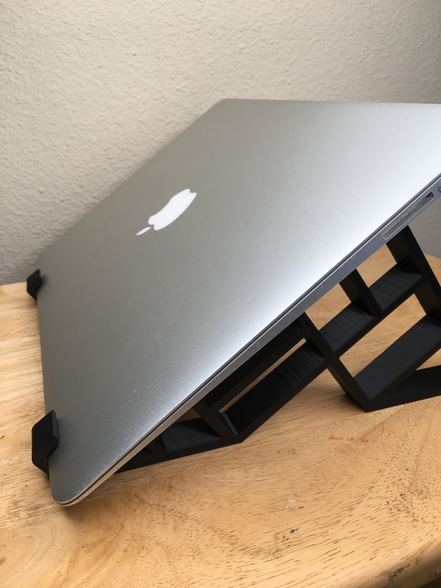 MacBook Pro Retina/Macbook Air Stand